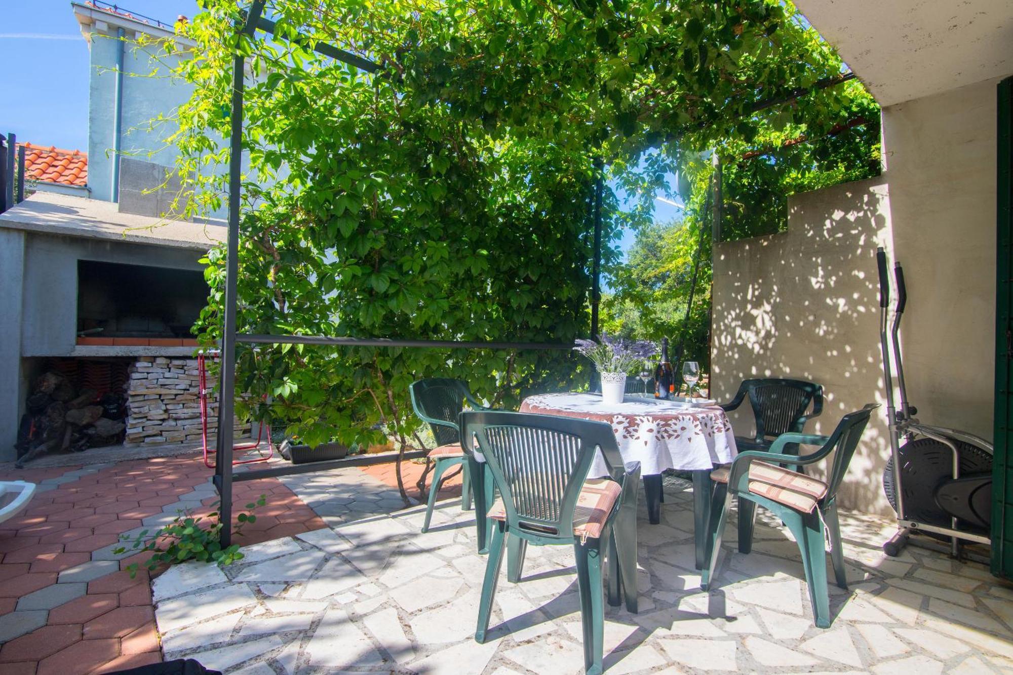 Apartment Josipa Винишче Экстерьер фото