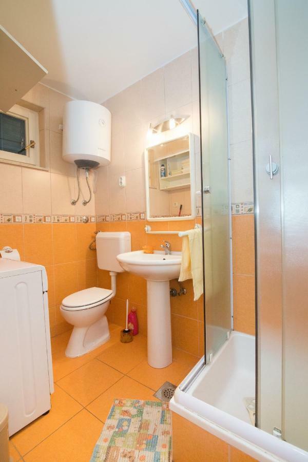 Apartment Josipa Винишче Экстерьер фото