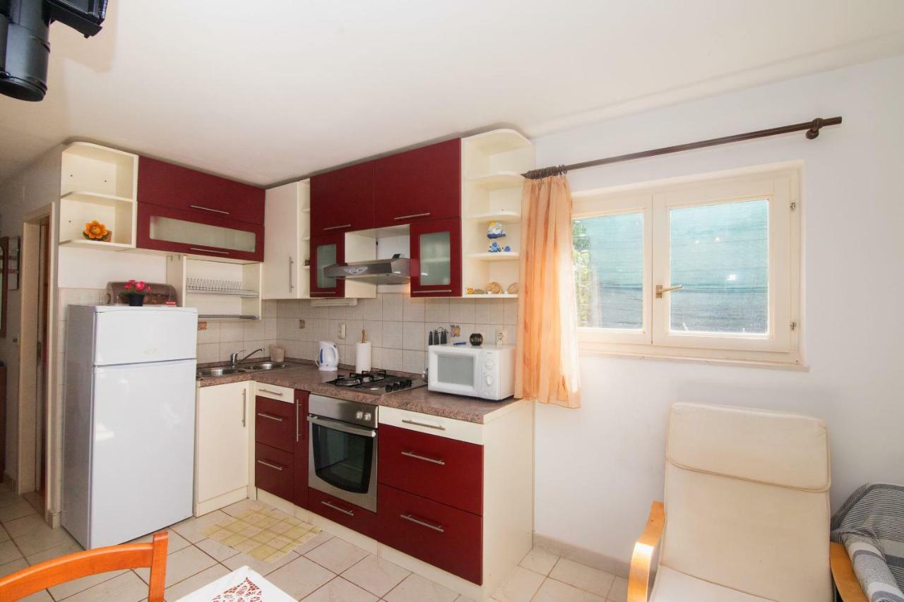 Apartment Josipa Винишче Экстерьер фото